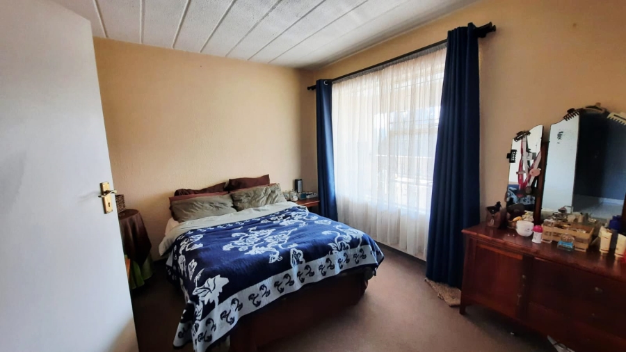 To Let 2 Bedroom Property for Rent in Vaalpark Free State